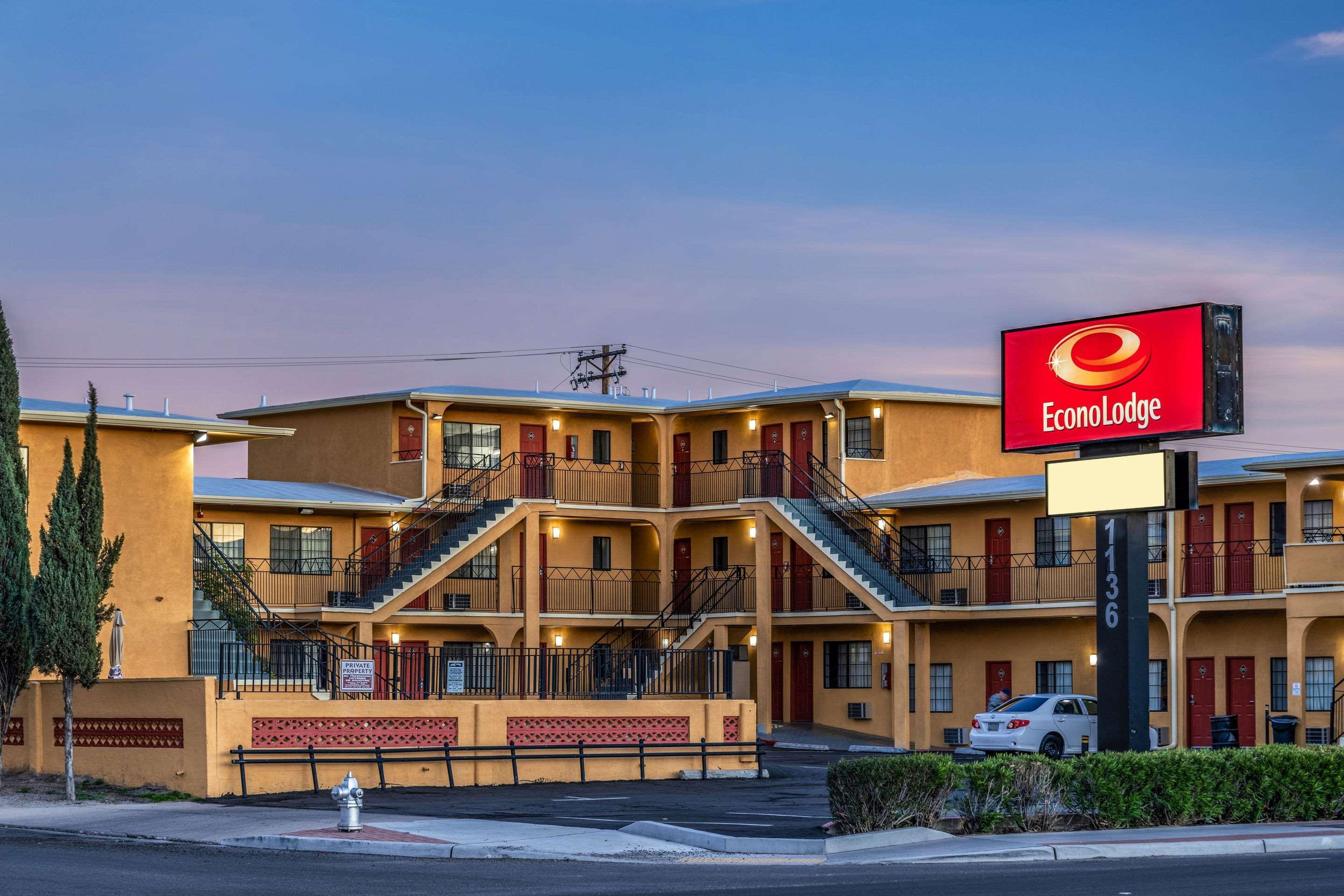 טוסון Econo Lodge University מראה חיצוני תמונה